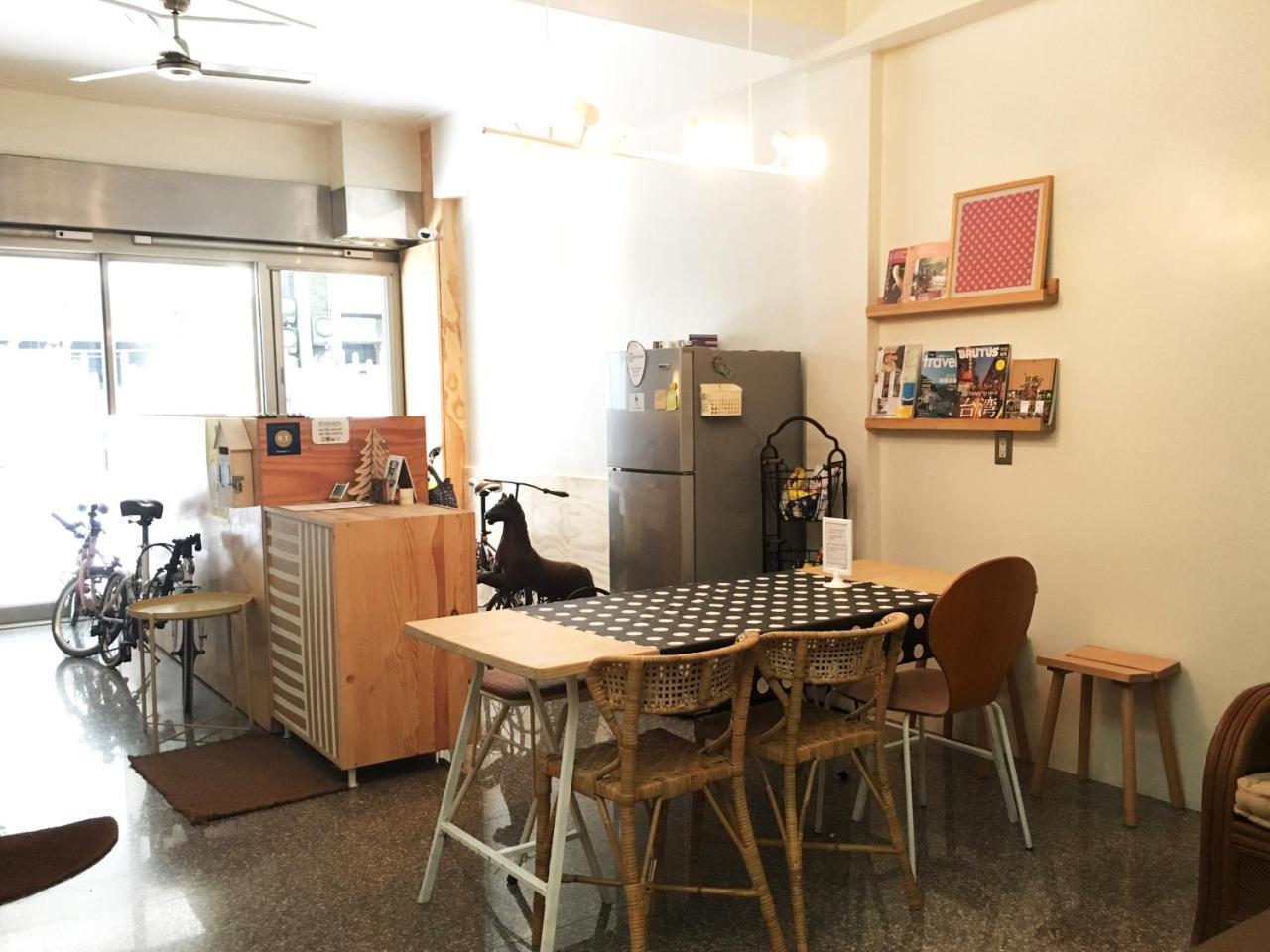 Tainan Gu Hostel Екстер'єр фото